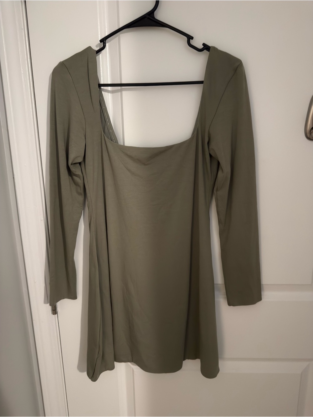 Oh Polly Long Sleeve Square-Neck Top in Olive